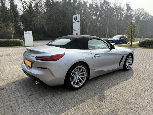 BMW Z4 Roadster sDRIVE20i HIGH EXECUTIVE AUTOMAAT Stoelverwarming | Harman Kardon | Digi cockpit