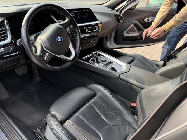 BMW Z4 Roadster sDRIVE20i HIGH EXECUTIVE AUTOMAAT Stoelverwarming | Harman Kardon | Digi cockpit