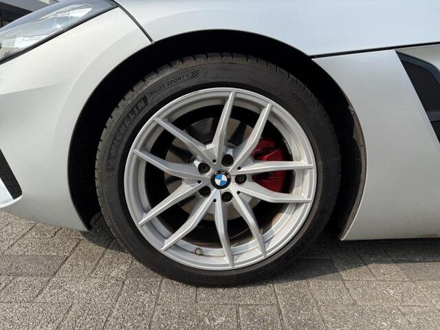 BMW Z4 Roadster sDRIVE20i HIGH EXECUTIVE AUTOMAAT Stoelverwarming | Harman Kardon | Digi cockpit