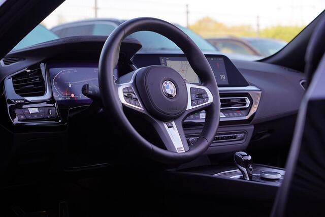 BMW Z4 Roadster sDrive20i M-Sport / NL Auto / Harman Kardon / Leder