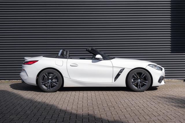 BMW Z4 Roadster sDrive20i High Executive