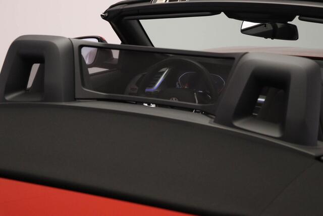 BMW Z4 Roadster sDrive20i High Executive | M SPORT EXT. | SFEERVERLICHTING | DRAADLOZE LADER | DAB | APPLE | 19"
