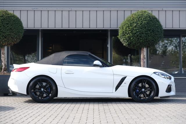 BMW Z4 Roadster M40i High Executive Edition HUD Harman Kardon Keyless Camera Carplay
