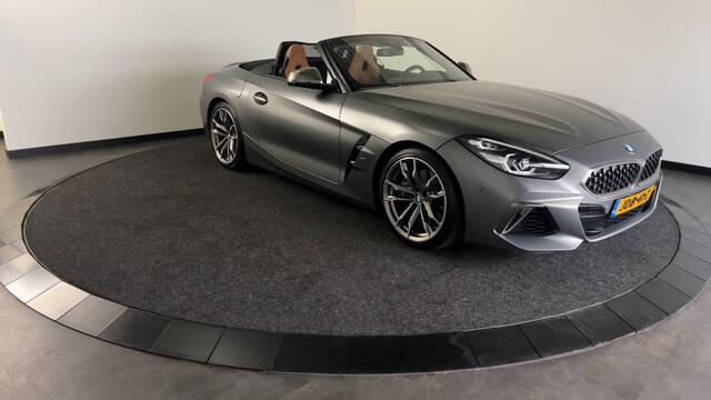 BMW Z4 Roadster M40i First Edition De Ultieme Adrenalinekick | Nieuwstaat BMW Z4 M40i Frozen Grey | 340 PK!