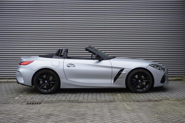 BMW Z4 Roadster sDrive30i High Executive | Parking Pack | Stuurwielrand Verwarmd | Harman Kardon Surround Sound Systeem | BMW Head-Up Display