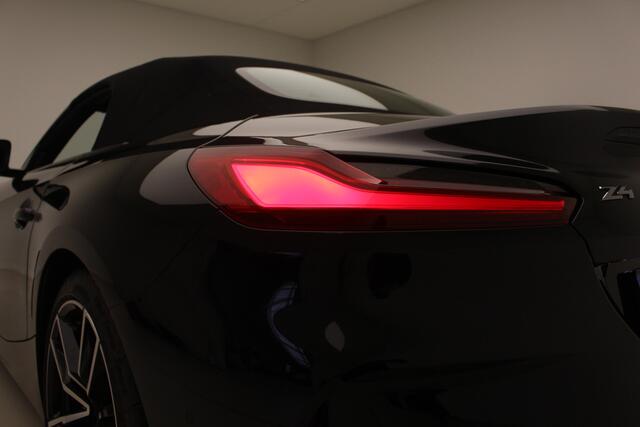 BMW Z4 Roadster sDrive30i M-Sport | 19" | Camera | Head-Up | Harman Kardon | M-Sportstoelen |