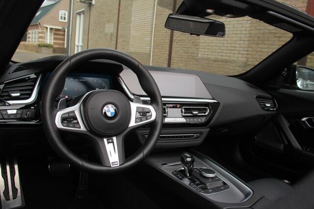 BMW Z4 M40i / Nieuwstaat / Full options / Dealer onderhouden / 1e lak