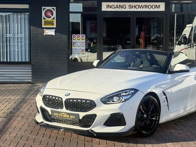 BMW Z4 Roadster sDrive20i High Executive M Sport 198 pk navi camera leder lmv 19 pdc v/a xenon keyless entry spoiler pakket dealer oh