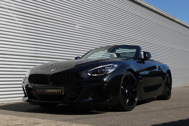 BMW Z4 Roadster M40i High Executive 340PK (Sportleder Carplay ACC HeadUp HarmanKardon Keyless Full-Led Windschot 19InchLMV)