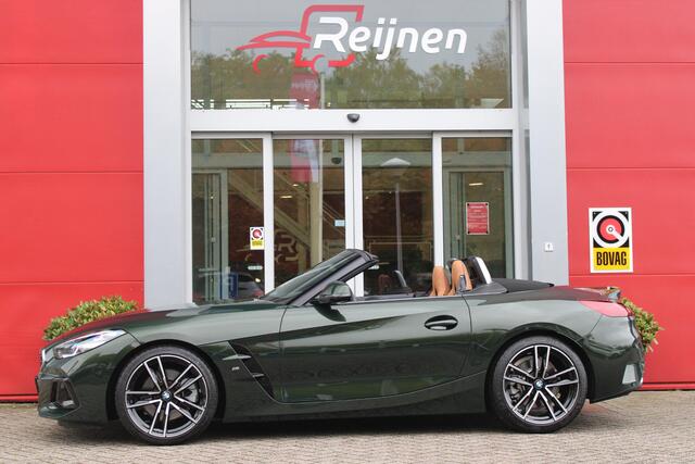 BMW Z4 Roadster sDRIVE 20i 197PK HIGH EXECUTIVE M-SPORT AUTOMAAT | M INTERIEURPAKKET | M EXTERIEURPAKKET | M SPORTSTUUR | HARMAN KARDON | SFEERVERLICHTING IN 11 VERSCHILLENDE KLEUREN |19" VIJFDUBBELSPAAKS M SPORTWIELEN | NAVIGATIE | DRAADLOZE APPLE CARPLAY / ANDROID AUTO | LEDER VERNASCA COGNAC | STOEL / STUUR VERWARMING | ACHTERUITRIJCAMERA | FULL LED KOPLAMPEN | SAFETY PAKKET | DODEHOEK DETECTIE |