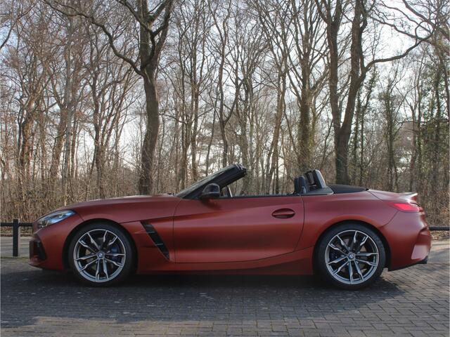 BMW Z4 Roadster M40i First Edition Frozen Orange