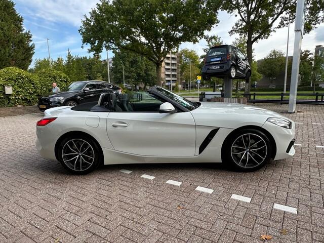 BMW Z4 SDRIVE20I HIGH Executive Cabrio Leer Navi