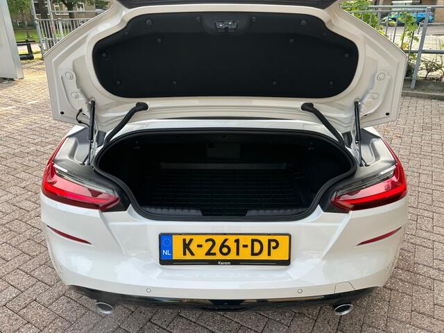 BMW Z4 SDRIVE20I HIGH Executive Cabrio Leer Navi