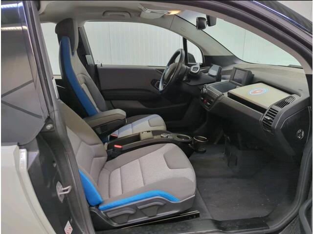 BMW i3 Basis 120Ah 42 kWh 1e-Eig, Keurig-Onderh, 12-Mnd-BOVAG, NL-Auto, Warmtepomp, Cruisecontrol, Keyless-Start, Parkeersensoren, Navigatie, Airco, Bluetooth, Stoelverwarming, Licht-Zicht-Pakket, Lm-Velgen-19Inch, Privacy-Glas