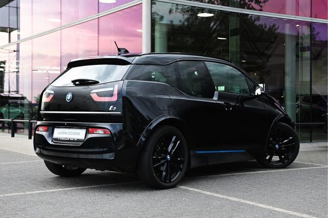 BMW i3 Basis 120Ah 42 kWh Automaat / Camera / Harman Kardon / Cruise Control / Comfort Access / DAB / PDC / 20" LMV
