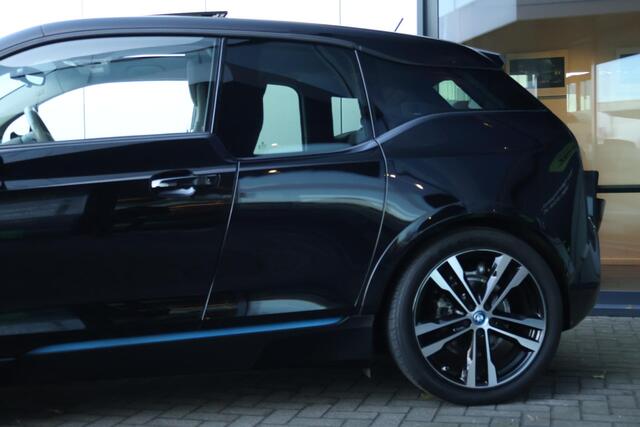 BMW i3 S iPerformance 94Ah 33 kWh / Panorama / Warmtepomp