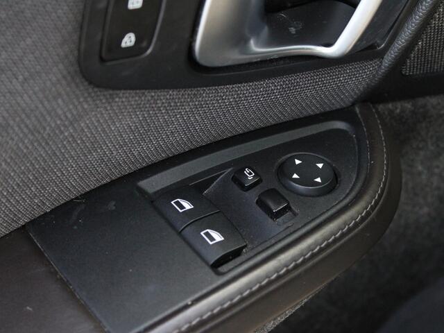 BMW i3 Basis 94Ah 33 kWh PANODAK | LEDER | NL AUTO
