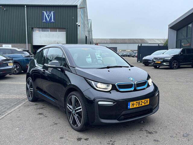 BMW i3 Executive Edition 120Ah 42 kWh UNIEKE KMSTAND |