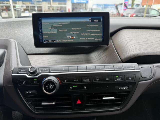 BMW i3 High Executive 94Ah 33 kWh LED / Leder / Warmtepomp / Navigatie / Alu 20 inch