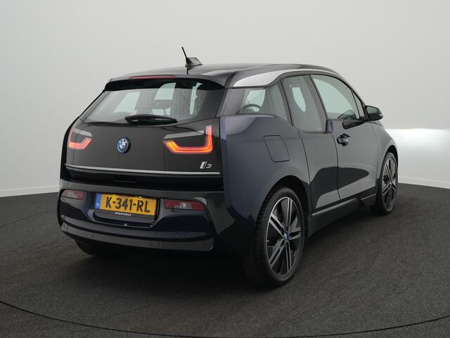 BMW i3 120Ah 42 kWh - Warmtepomp - Achteruitrijcamera - Navigatie - Stoelverwarming