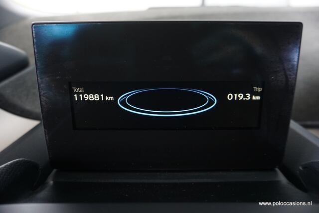 BMW i3 Basis 120Ah | Bluetooth | LED | BTW | 170pk