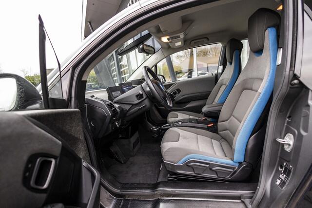 BMW i3 Basis 120Ah 42 kWh | NL Auto | 20 '' | Cam |