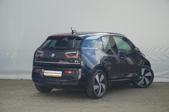 BMW i3 120Ah 19'' / Stoelverwarming / Comfort Pack / BMW Service Inclusive 10 Jaar / Extra getint glas