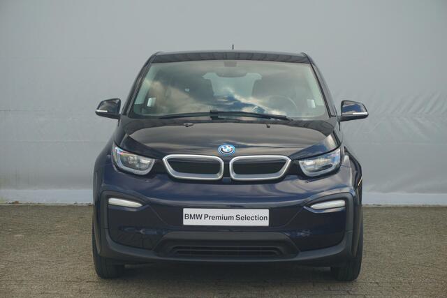 BMW i3 120Ah 19'' / Stoelverwarming / Comfort Pack / BMW Service Inclusive 10 Jaar / Extra getint glas