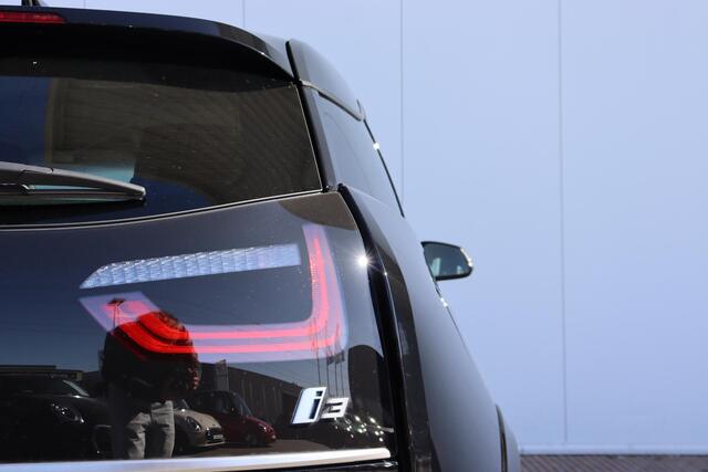 BMW i3 Dark Shadow Edition 120Ah 42 kWh Dark Shadow Edition/ Sportpakket/ Comfort Access/ Cruise Control/ Warmtepomp/ Stoelverwarming