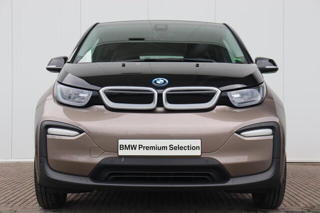 BMW i3 Executive Edition 120Ah 42 kWh / Harman Kardon / Extra Getint Glas / Comfort Access / Driving Assistant Plus / Achteruitrijcamera /