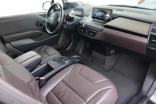 BMW i3 Executive Edition 120Ah 42 kWh / Harman Kardon / Extra Getint Glas / Comfort Access / Driving Assistant Plus / Achteruitrijcamera /