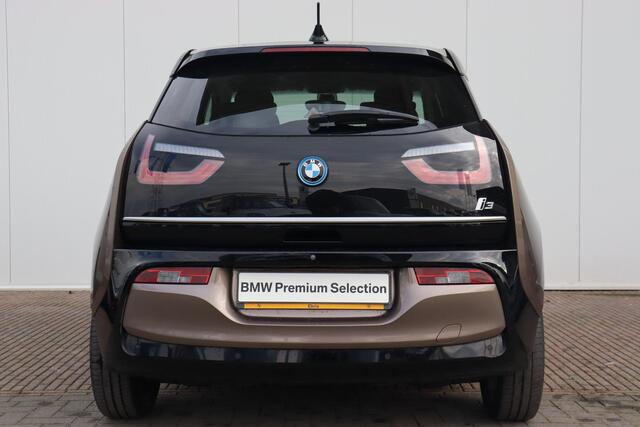 BMW i3 Executive Edition 120Ah 42 kWh / Harman Kardon / Extra Getint Glas / Comfort Access / Driving Assistant Plus / Achteruitrijcamera /