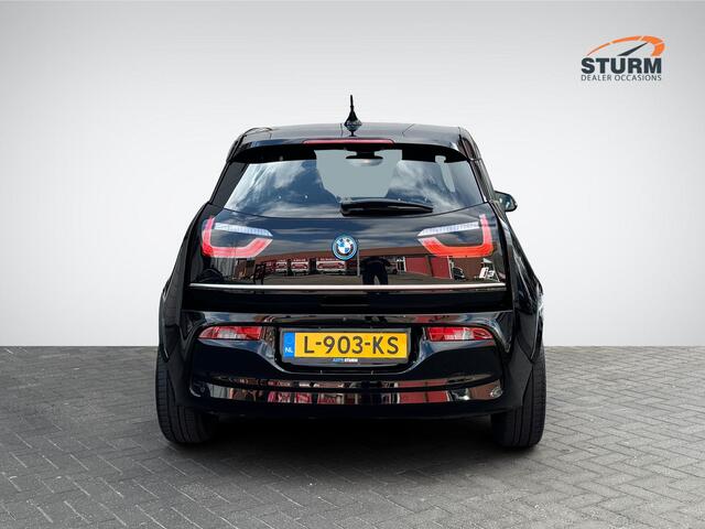 BMW i3 Dark Shadow Edition 120Ah 42 kWh | Navigatie | Camera | Adapt. Cruise Control | LED Koplampen | 20'' Velgen | Stoelverwarming | Rijklaarprijs!