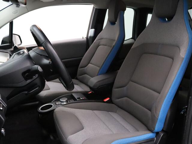 BMW i3 170pk Business Edition 120Ah 42 kWh Camera | Adapt. Cruise | Climate | Navi | Parkeersens. v+a | Stoelverw.