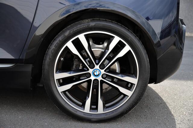BMW i3 S Executive 120Ah/ 42 kWh/184pk/3-Fase/20"/W-pomp/Loft