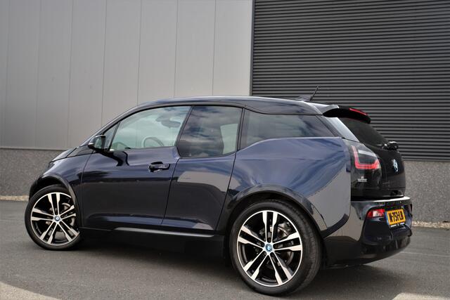 BMW i3 S Executive 120Ah/ 42 kWh/184pk/3-Fase/20"/W-pomp/Loft