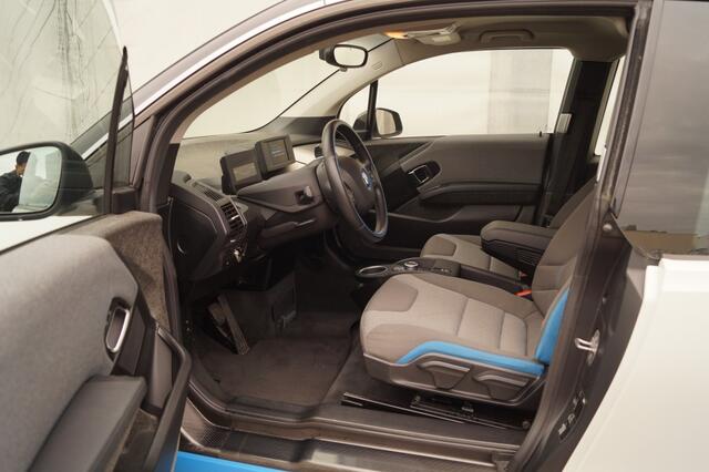 BMW i3 Basis 120Ah 42kWh -WARMTEPOMP-NAVI-ECC-PDC-