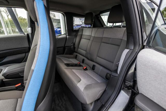 BMW i3 Basis iPerformance 94Ah 33 kWh | NL Auto | Full-LED | Stoelverwarming