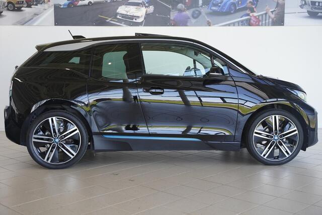 BMW i3 120Ah | Executive Edition | Driving Assistant Plus | Achteruitrijcamera | Elektrisch glazen schuif-/kanteldak