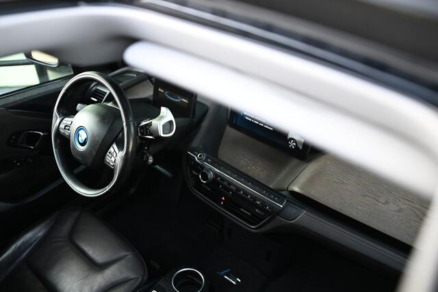 BMW i3 S / Schuif-kanteldak / Achteruitrijcamera / Comfort Access / Apple CarPlay / Navigatie Professional / Stoelverwarming