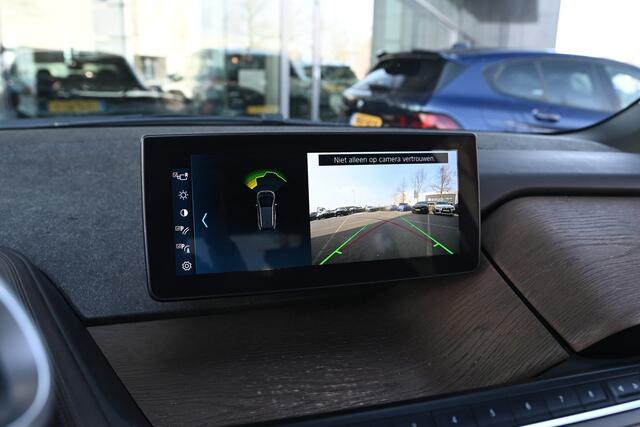 BMW i3 S / Schuif-kanteldak / Achteruitrijcamera / Comfort Access / Apple CarPlay / Navigatie Professional / Stoelverwarming
