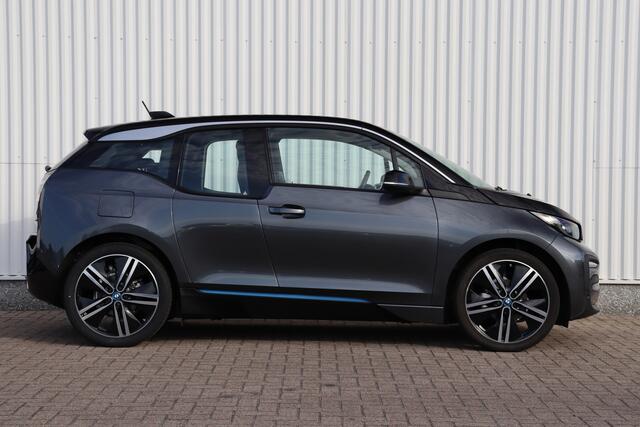 BMW i3 Executive Edition 120Ah 42 kWh | Warmtepomp | Navigatie | Camera | Stoelverwarming