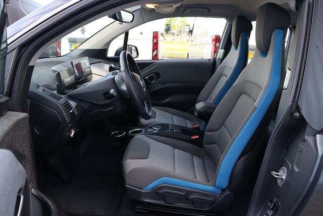 BMW i3 Executive Edition 120Ah 42 kWh | Warmtepomp | Navigatie | Camera | Stoelverwarming