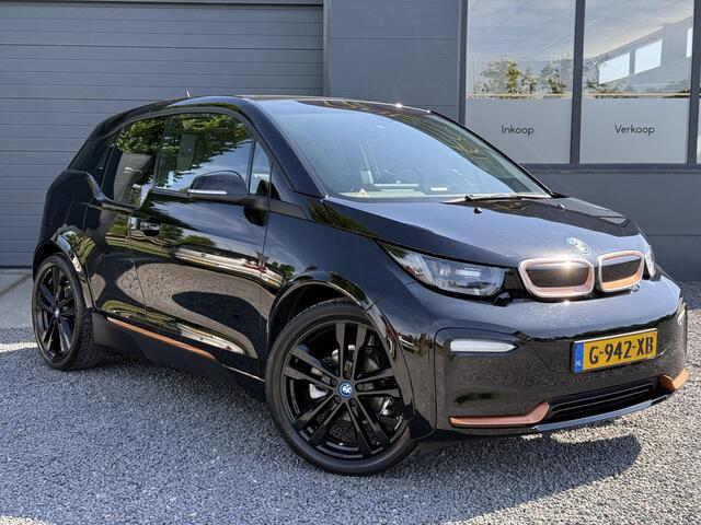 BMW i3 S 120Ah 42 kWh RoadStyle Edition 2e Eigenaar,Navi,Leder,184pk,Stoelverwarming,Dealer Onderhouden,Pdc V+A,Apk tot 01-2026