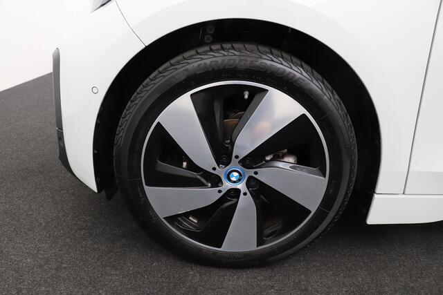 BMW i3 Basis 120Ah 42 kWh Warmtepomp Camera Adapt. Cruise stop&go LED