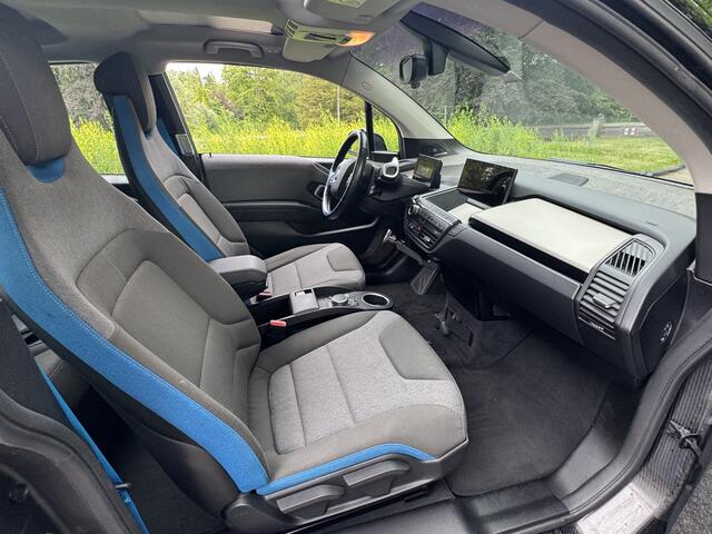BMW i3 S 120Ah 42 kWh, PANO, CARPLAY, EXECUTIVE