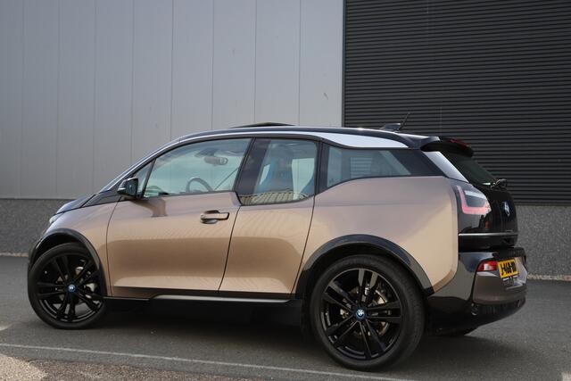 BMW i3 Executive 120Ah 42 kWh/Sunroof/Camera/Warmtepomp/3-Fase