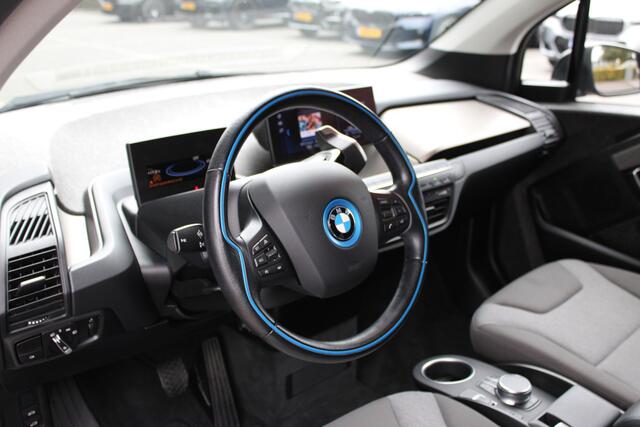 BMW i3 Executive / Achteruitrijcamera / Park Assistant / Stoelverwarming / Navigatie Professional / Comfort Access