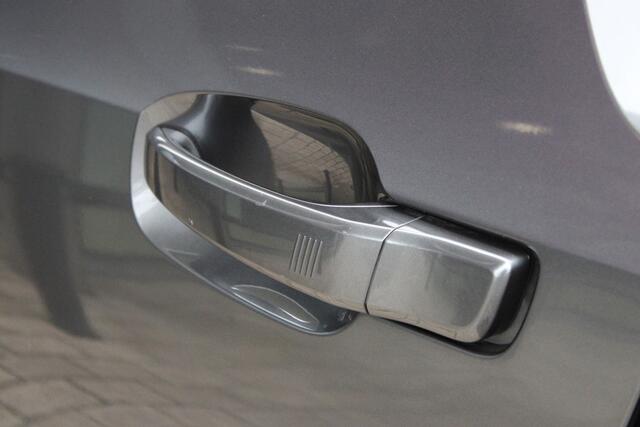 BMW i3 Executive / Achteruitrijcamera / Park Assistant / Stoelverwarming / Navigatie Professional / Comfort Access