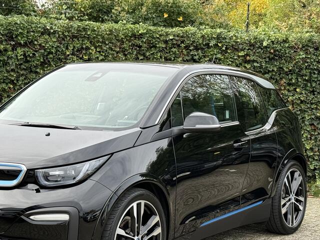 BMW i3 | 20" | 8200 km! | Driving Ass. Plus | Apple Carplay | | Navi Prof | Camera
